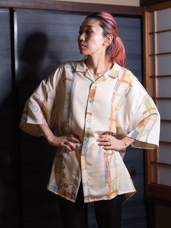 シャナリシャツ